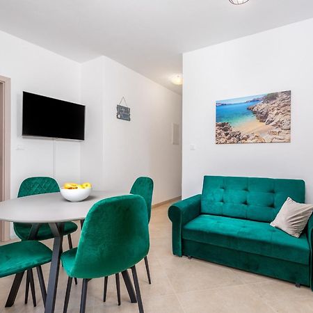 Divine Apartments Baška Eksteriør bilde
