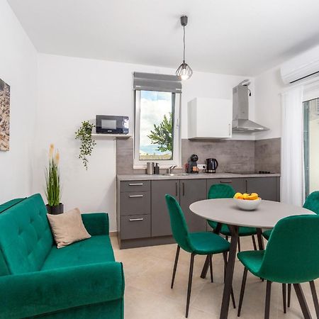 Divine Apartments Baška Eksteriør bilde