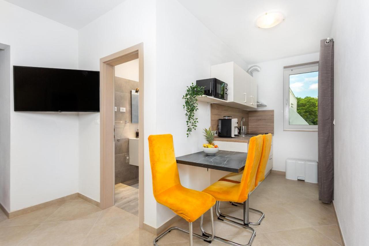 Divine Apartments Baška Eksteriør bilde