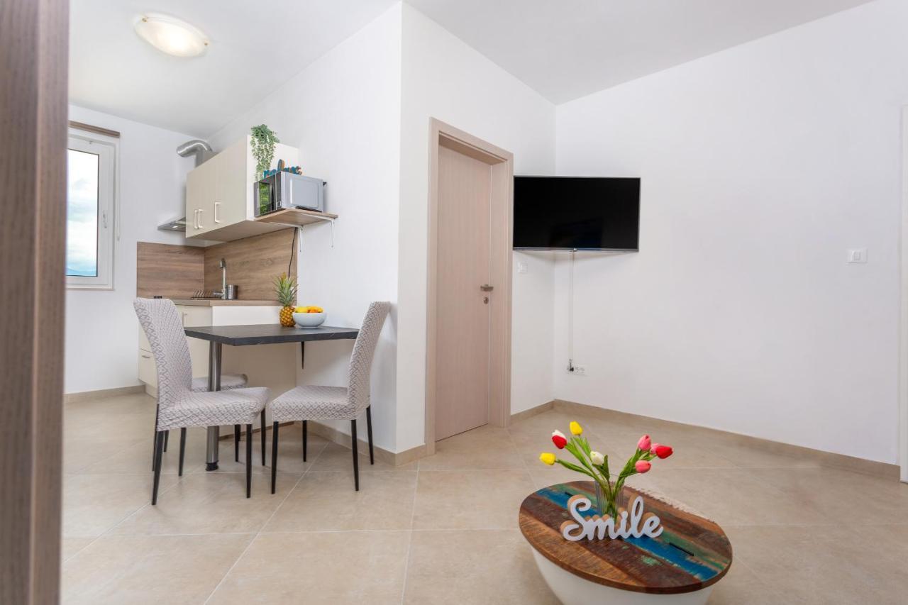 Divine Apartments Baška Eksteriør bilde